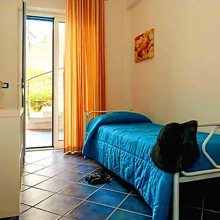 Magico Appartamenti Scafa - Marina Capo dʼOrlando Exterior foto