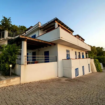 Magico Appartamenti Scafa - Marina Capo dʼOrlando Exterior foto