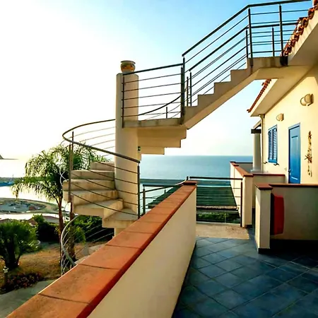 Magico Appartamenti Scafa - Marina Capo dʼOrlando Exterior foto