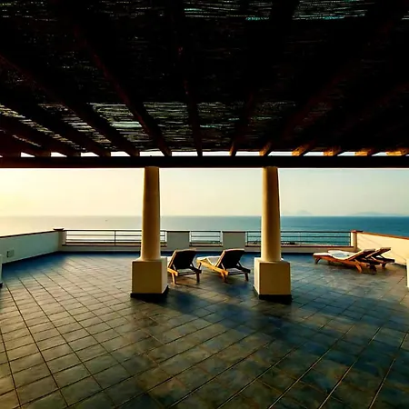 Magico Appartamenti Scafa - Marina Capo dʼOrlando Exterior foto