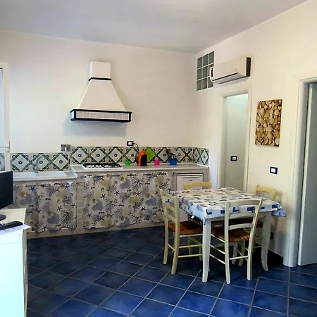 Magico Appartamenti Scafa - Marina Capo dʼOrlando Exterior foto