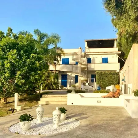 Magico Appartamenti Scafa - Marina Capo dʼOrlando Exterior foto